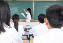 毕业生爆料光头老师视频,揭秘校园教学新风尚