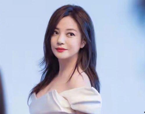 吃瓜娱乐圈赵薇,娱乐圈的瓜田女王，揭秘她的辉煌与争议