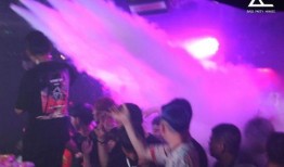 夜场蹦迪爆料视频播放大全,揭秘热门视频播放大全