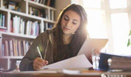 爆料出国留学女学生视频,揭秘留学生活背后的真相
